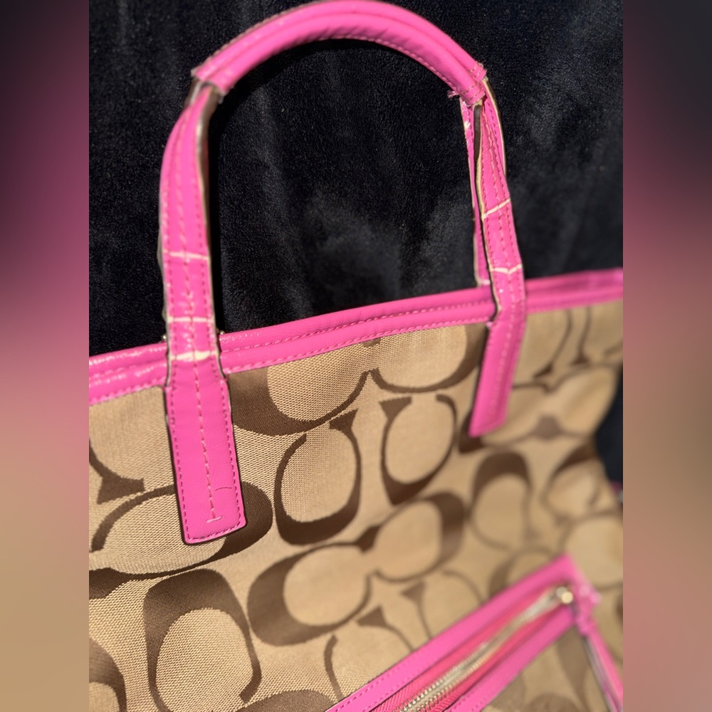 COACH BROWN AND PINK LARGE JACQUARD FOLD OVER  MESSINGER Crossbody Bag - Picture 10 of 13